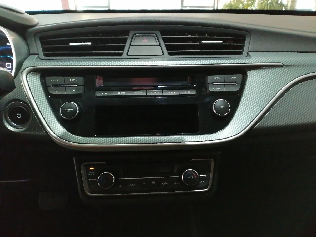 2022 Livan Maple 60s BEV 51.8KWH,autocango,china used car exporter,china ev exporter,chinese used car exporter,chinese used ev exporter