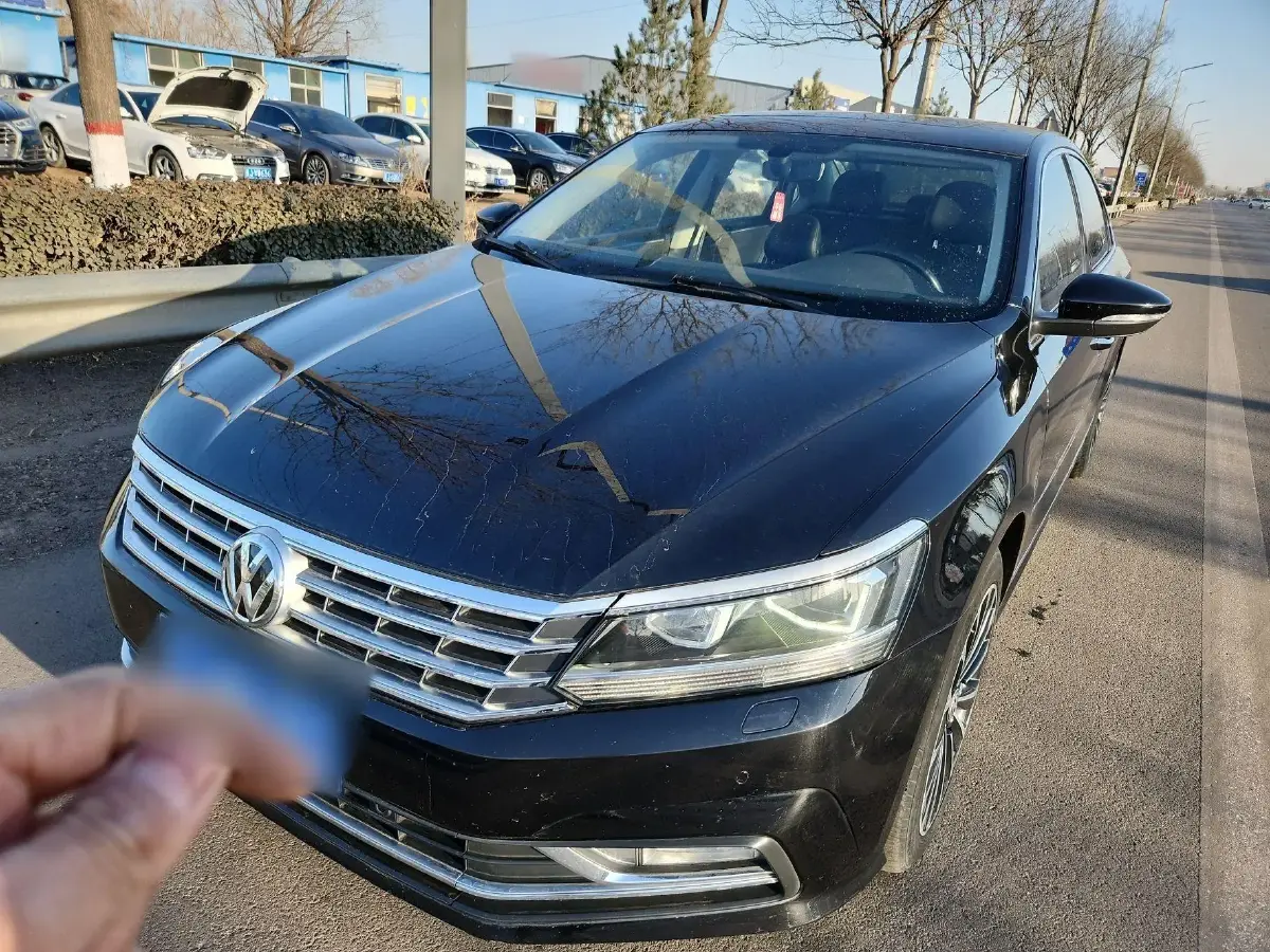 2017 Volkswagen Passat 1.8T 180HP L4 7DCT