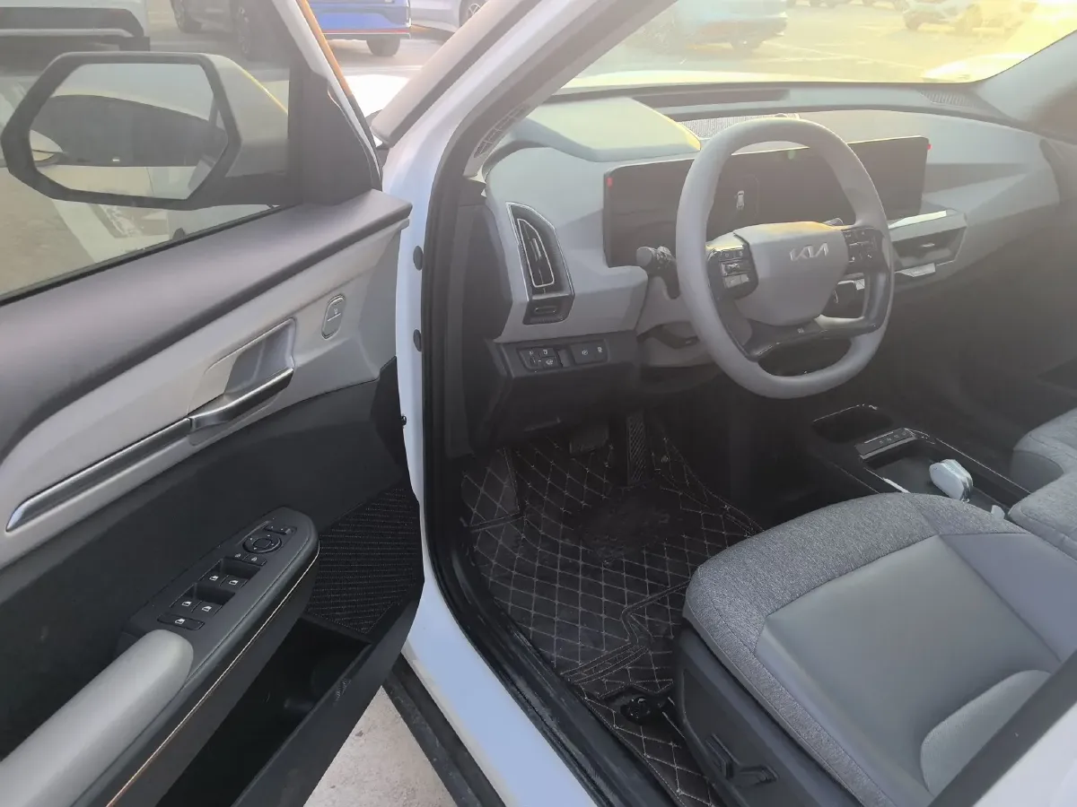 2024 Kia EV5 BEV 64.2KWH,autocango,china used car exporter,china ev exporter,chinese used car exporter,chinese used ev exporter