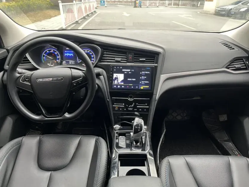 2022 Venucia D60 EV BEV 50KWH,autocango,china used car exporter,china ev exporter,chinese used car exporter,chinese used ev exporter