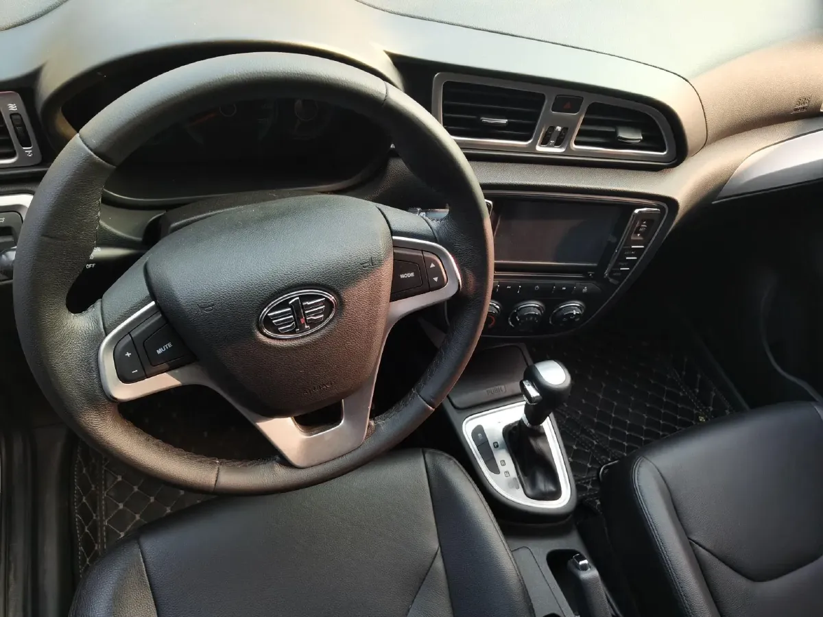 2015 FAW Jumpal D60 1.8L 139HP L4 6AT,autocango,china used car exporter,china ev exporter,chinese used car exporter,chinese used ev exporter