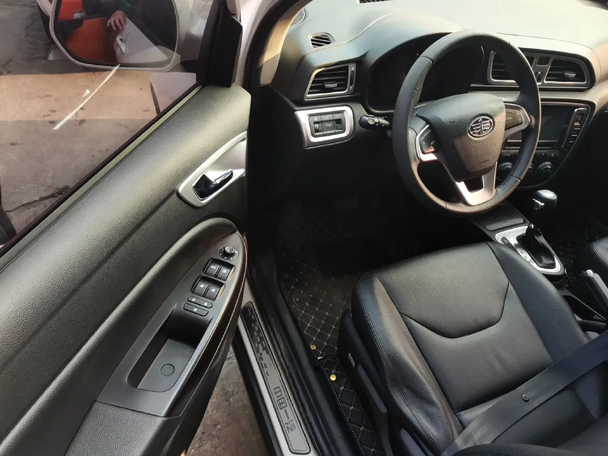 2015 FAW Jumpal D60 1.8L 139HP L4 6AT,autocango,china used car exporter,china ev exporter,chinese used car exporter,chinese used ev exporter