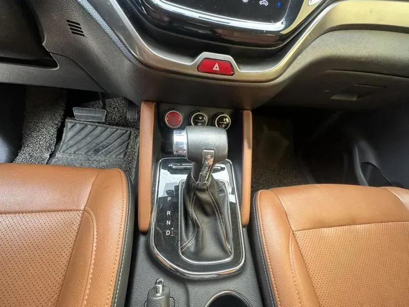 2017 ChangAn Oshan CX70 1.5T 150HP L4 6AT,autocango,china used car exporter,china ev exporter,chinese used car exporter,chinese used ev exporter