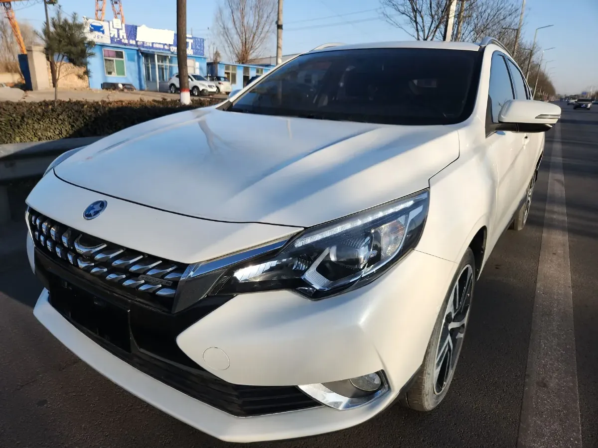2017 Venucia T90 2.0L 144HP L4 CVT,autocango,china used car exporter,china ev exporter,chinese used car exporter,chinese used ev exporter