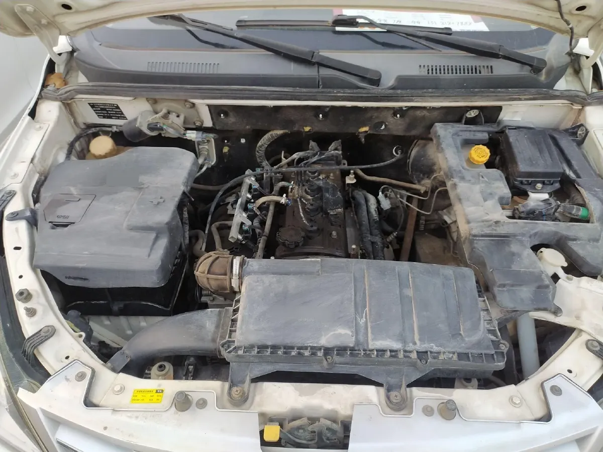 2014 BAIC WeiWang M20 1.5L 102HP L4 5MT,autocango,china used car exporter,china ev exporter,chinese used car exporter,chinese used ev exporter