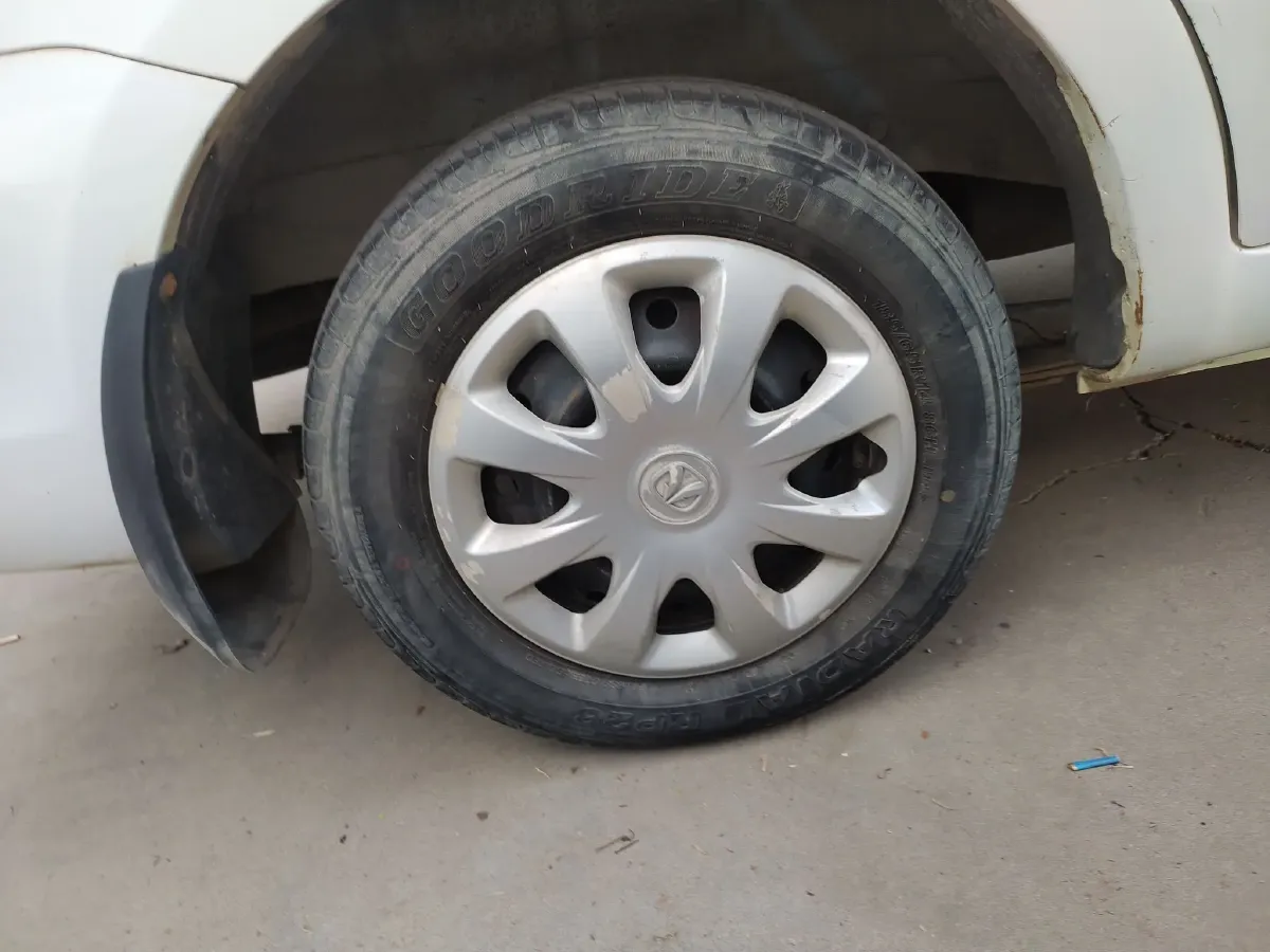 2014 BAIC WeiWang M20 1.5L 102HP L4 5MT,autocango,china used car exporter,china ev exporter,chinese used car exporter,chinese used ev exporter