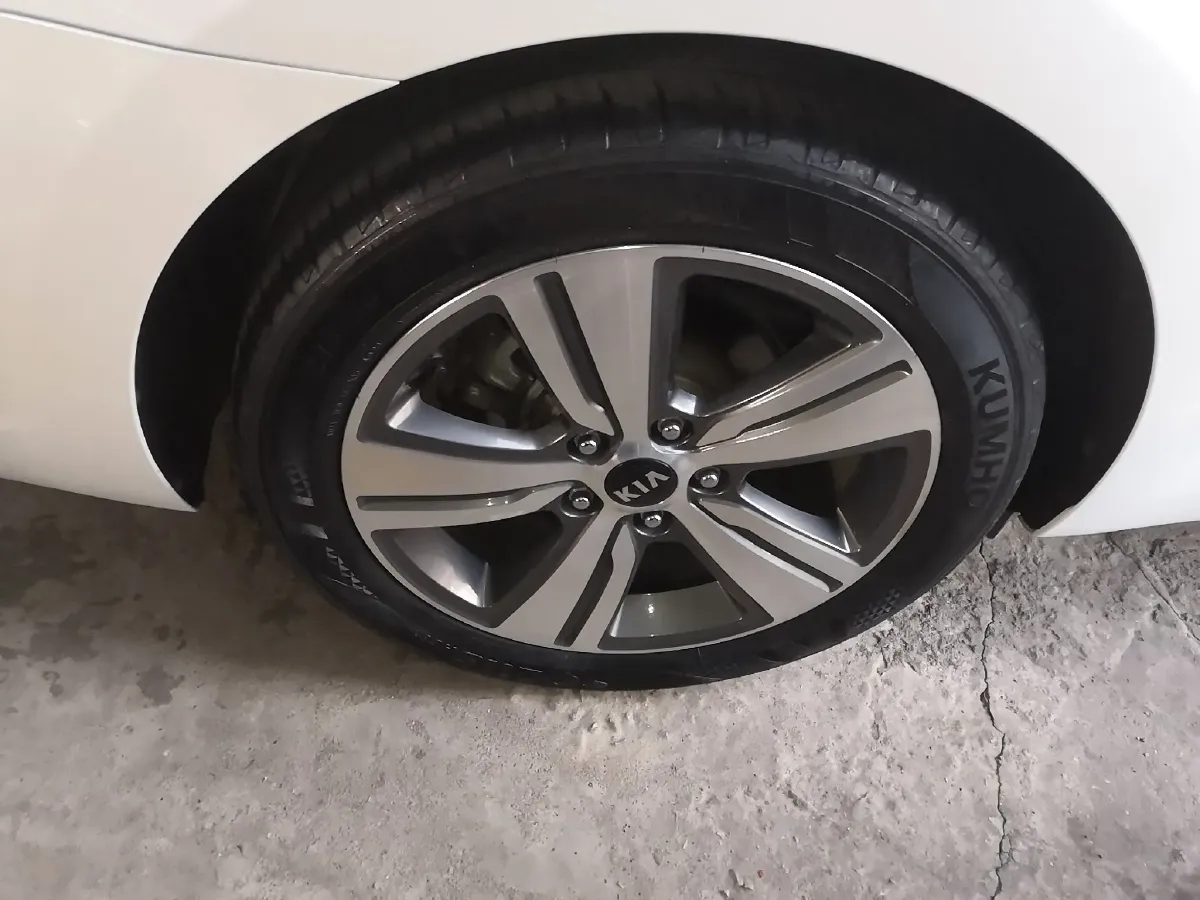 2017 Kia Cachet 1.8L 143HP L4 6AT,autocango,china used car exporter,china ev exporter,chinese used car exporter,chinese used ev exporter