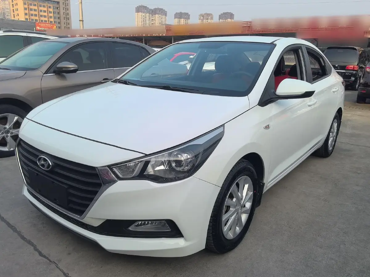 2016 Hyundai Verna 1.4L 100HP L4 6MT