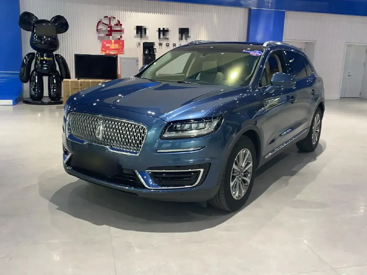 2019 Lincoln Nautilus 2.0T 224HP L4 8AT