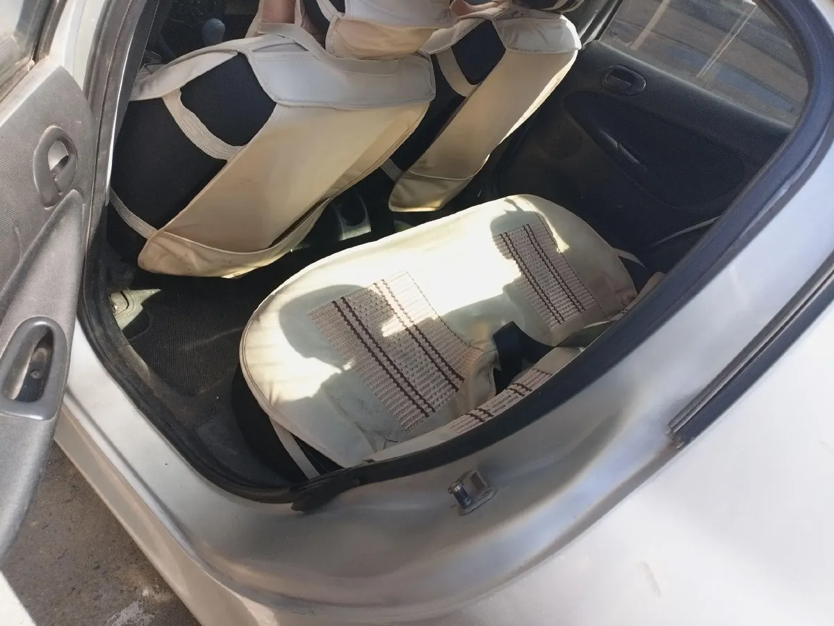 2011 Peugeot 207 1.4L 76HP L4 5MT,autocango,china used car exporter,china ev exporter,chinese used car exporter,chinese used ev exporter