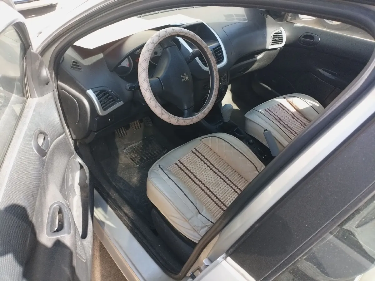 2011 Peugeot 207 1.4L 76HP L4 5MT,autocango,china used car exporter,china ev exporter,chinese used car exporter,chinese used ev exporter