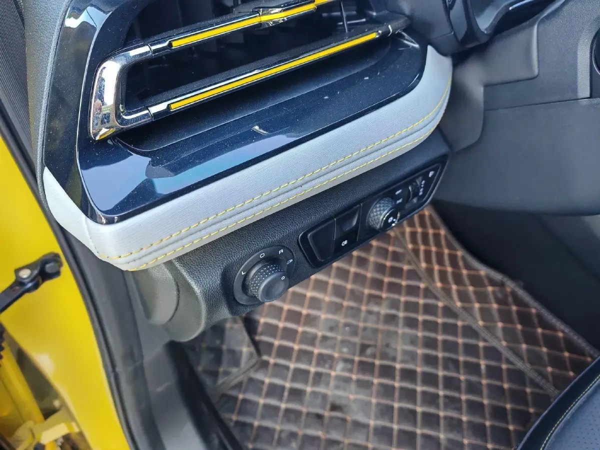 2020 BaoJun RS-3 1.5T 147HP L4 CVT,autocango,china used car exporter,china ev exporter,chinese used car exporter,chinese used ev exporter