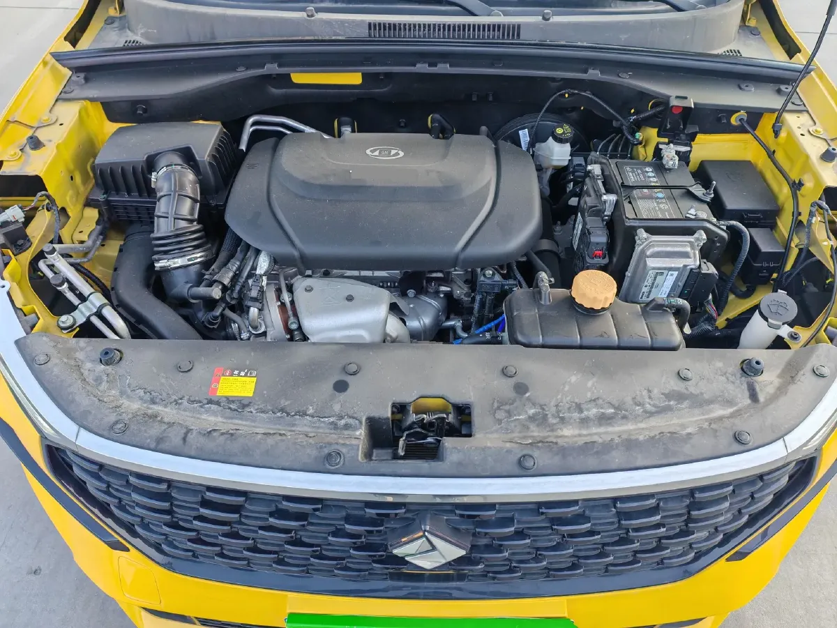 2020 BaoJun RS-3 1.5T 147HP L4 CVT,autocango,china used car exporter,china ev exporter,chinese used car exporter,chinese used ev exporter