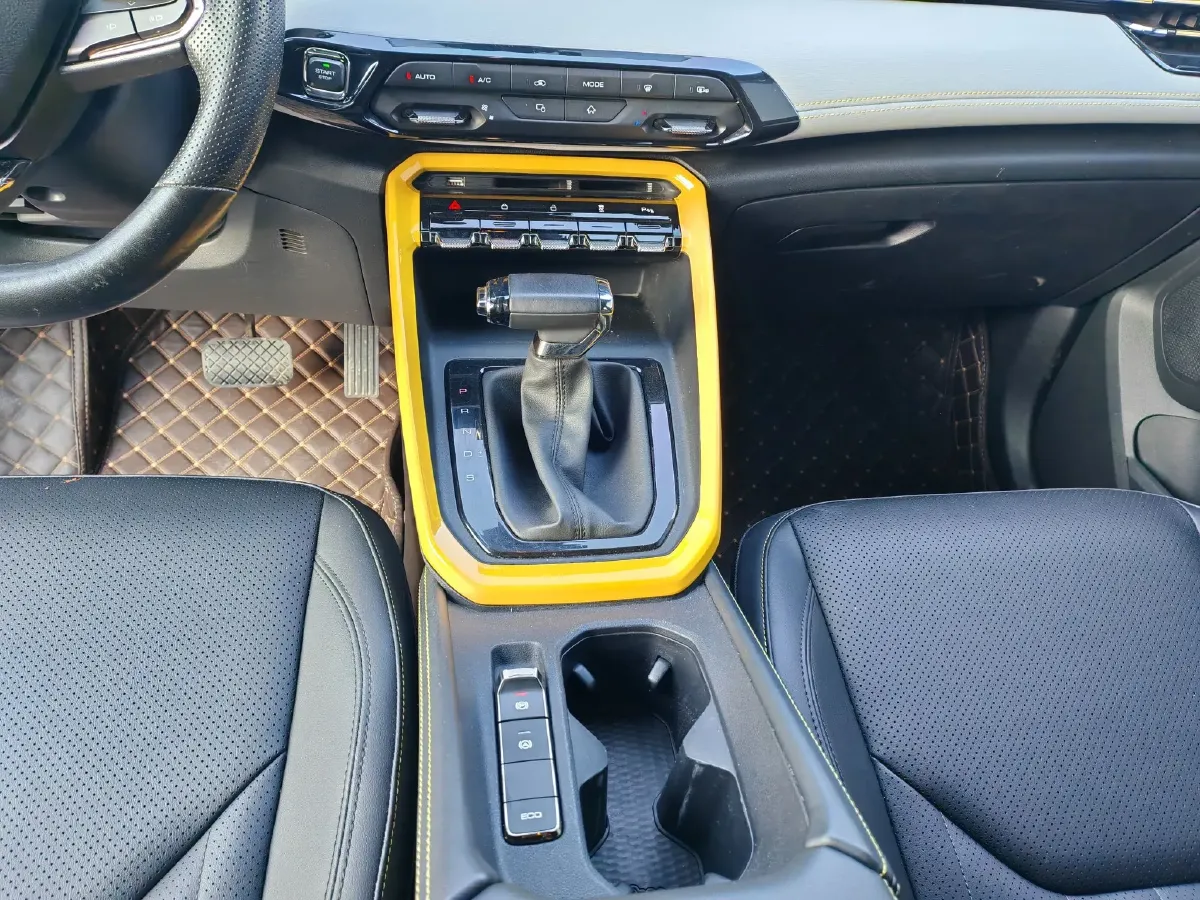 2020 BaoJun RS-3 1.5T 147HP L4 CVT,autocango,china used car exporter,china ev exporter,chinese used car exporter,chinese used ev exporter