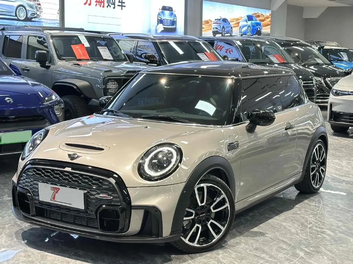 2022 MINI MINI 2.0T 192HP L4 7DCT