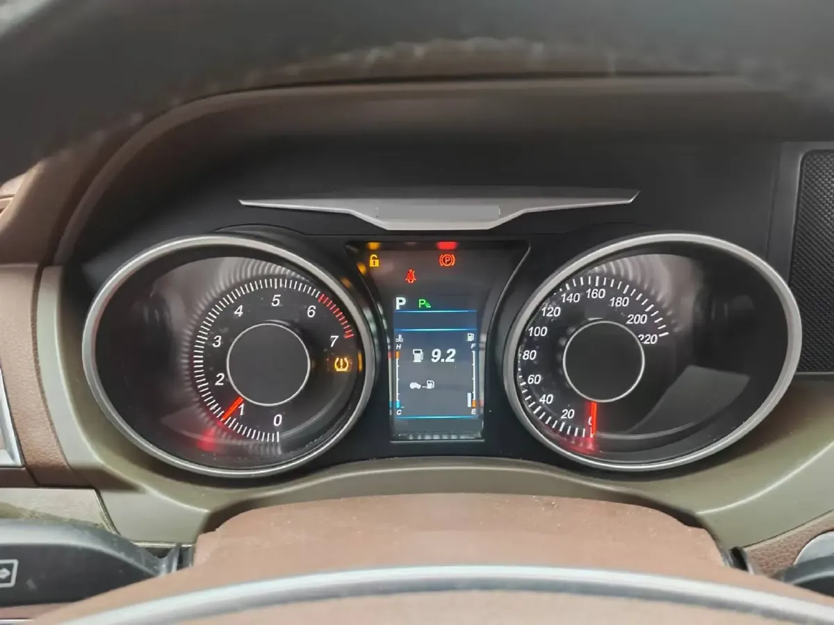 2017 Leopaard CS10 1.5T 150HP L4 CVT,autocango,china used car exporter,china ev exporter,chinese used car exporter,chinese used ev exporter