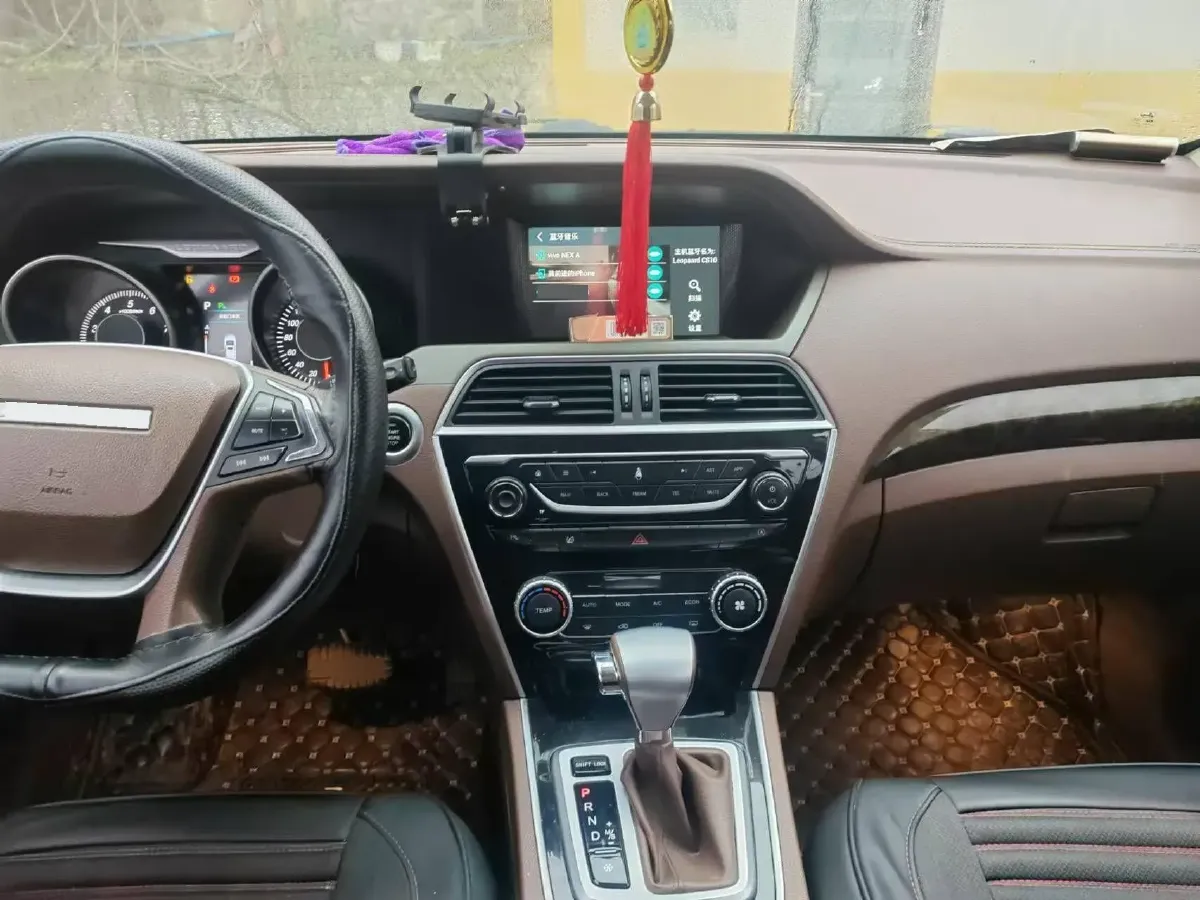 2017 Leopaard CS10 1.5T 150HP L4 CVT,autocango,china used car exporter,china ev exporter,chinese used car exporter,chinese used ev exporter