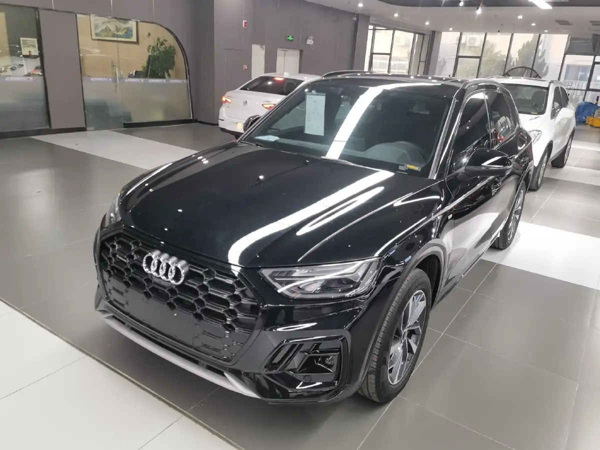 2024 Audi Q5L 2.0T 190HP L4 7DCT
