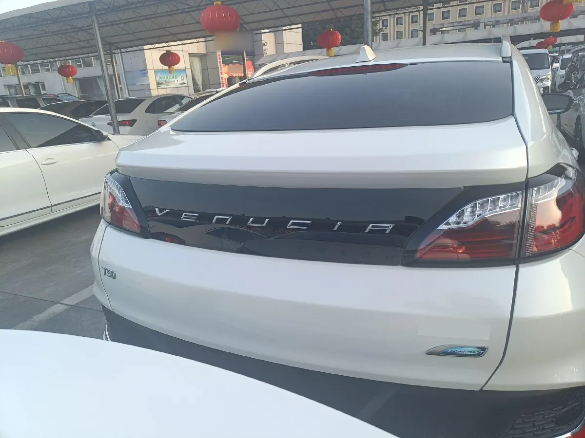 2017 Venucia T90 2.0L 144HP L4 CVT,autocango,china used car exporter,china ev exporter,chinese used car exporter,chinese used ev exporter