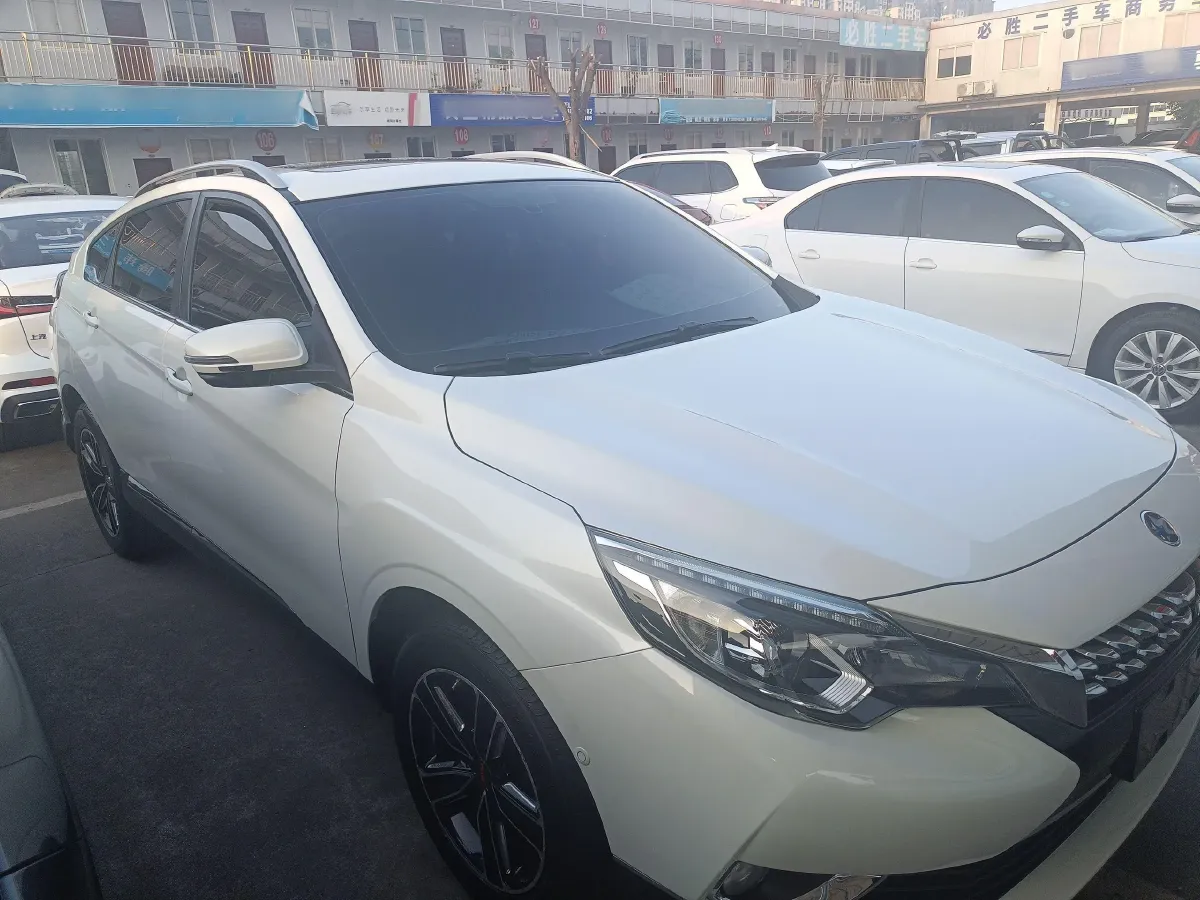 2017 Venucia T90 2.0L 144HP L4 CVT,autocango,china used car exporter,china ev exporter,chinese used car exporter,chinese used ev exporter
