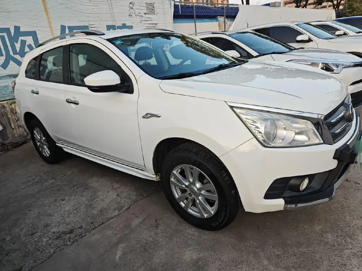 2015 Venucia T70 2.0L 144HP L4 CVT,autocango,china used car exporter,china ev exporter,chinese used car exporter,chinese used ev exporter