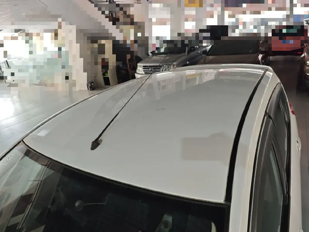 2015 Venucia R50 1.6L 117HP L4 4AT,autocango,china used car exporter,china ev exporter,chinese used car exporter,chinese used ev exporter