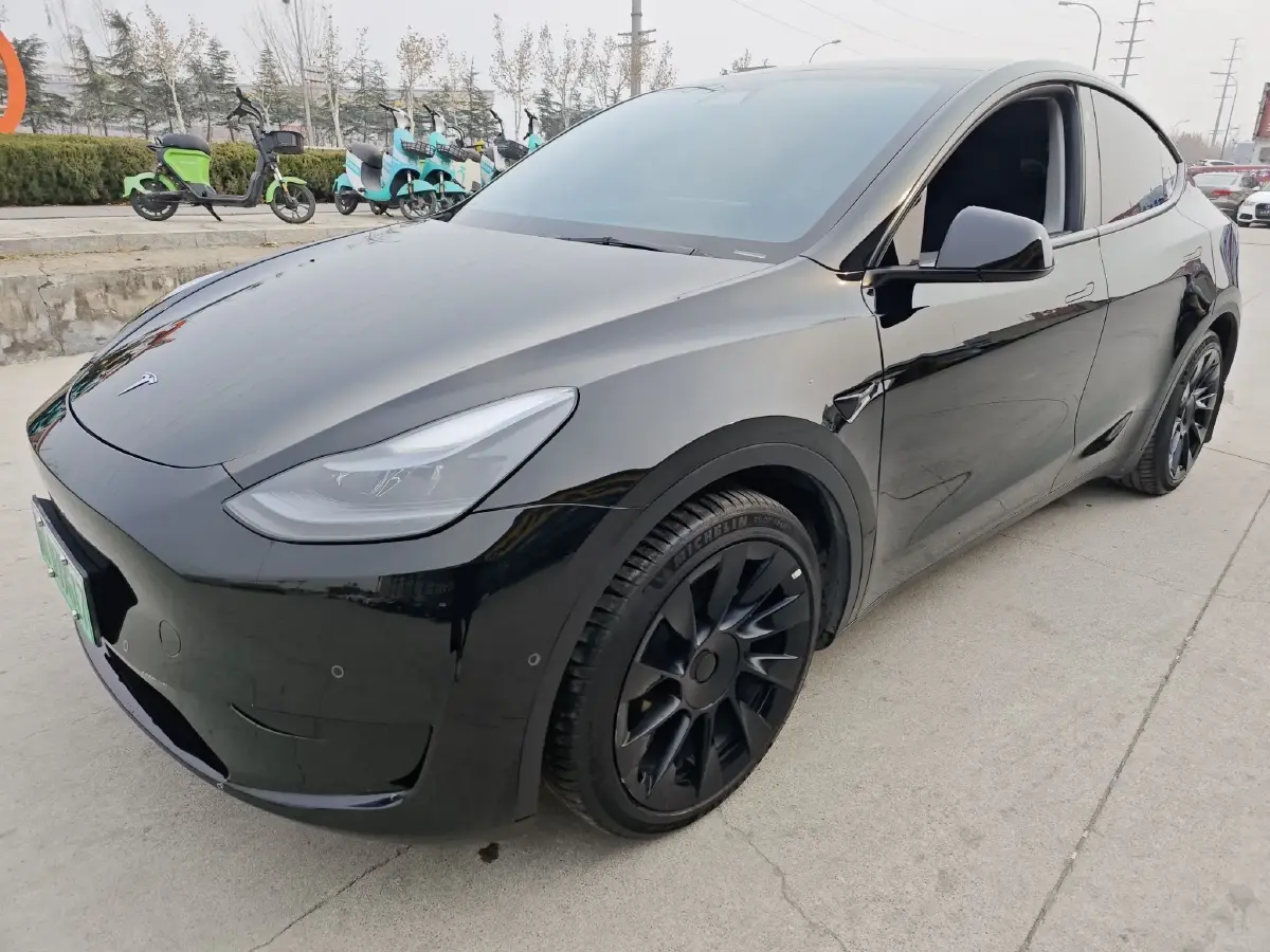 2022 Tesla Model Y BEV 60KWH