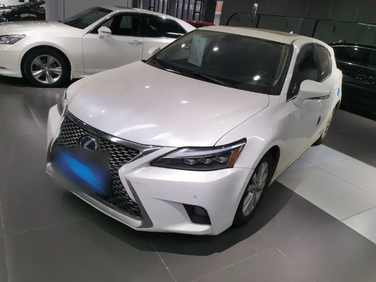 2014 Lexus CT 1.8L 99HP L4 E-CVT Hybrid