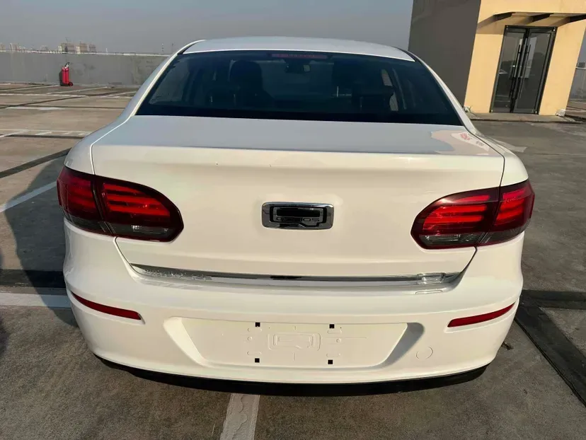 2018 Qoros 3 1.6L 126HP L4 6DCT,autocango,china used car exporter,china ev exporter,chinese used car exporter,chinese used ev exporter