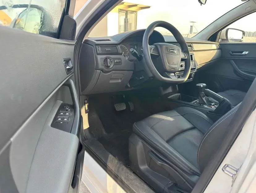 2018 Qoros 3 1.6L 126HP L4 6DCT,autocango,china used car exporter,china ev exporter,chinese used car exporter,chinese used ev exporter