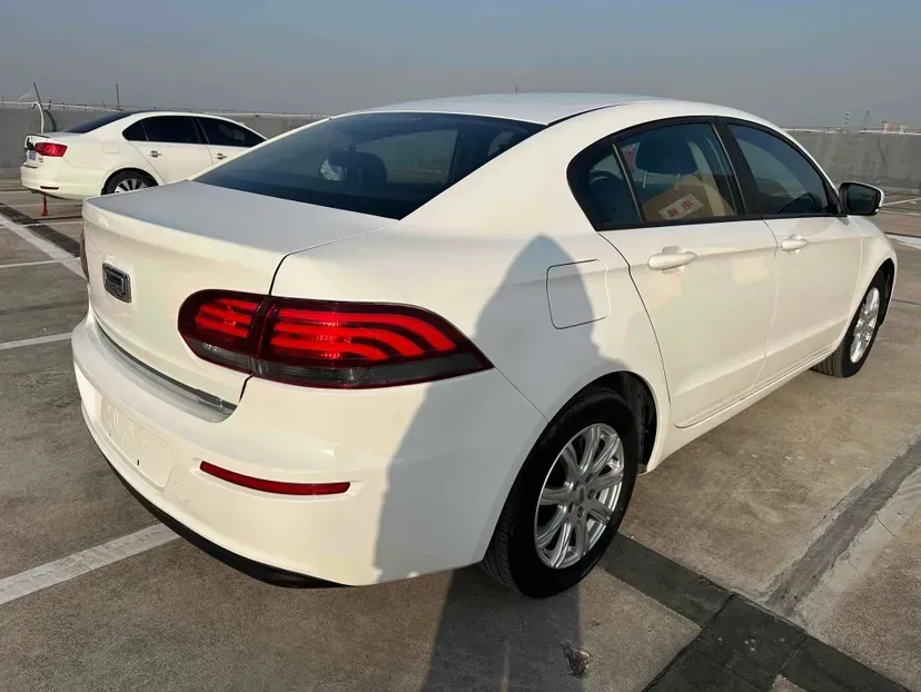 2018 Qoros 3 1.6L 126HP L4 6DCT,autocango,china used car exporter,china ev exporter,chinese used car exporter,chinese used ev exporter