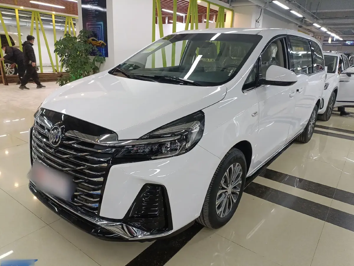 2023 Buick GL8 2.0T 237HP L4 9AT