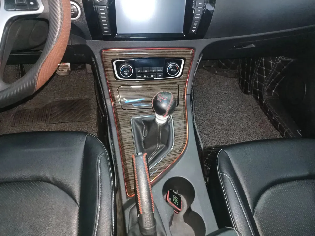 2015 Zotye T600 1.5T 162HP L4 5MT,autocango,china used car exporter,china ev exporter,chinese used car exporter,chinese used ev exporter