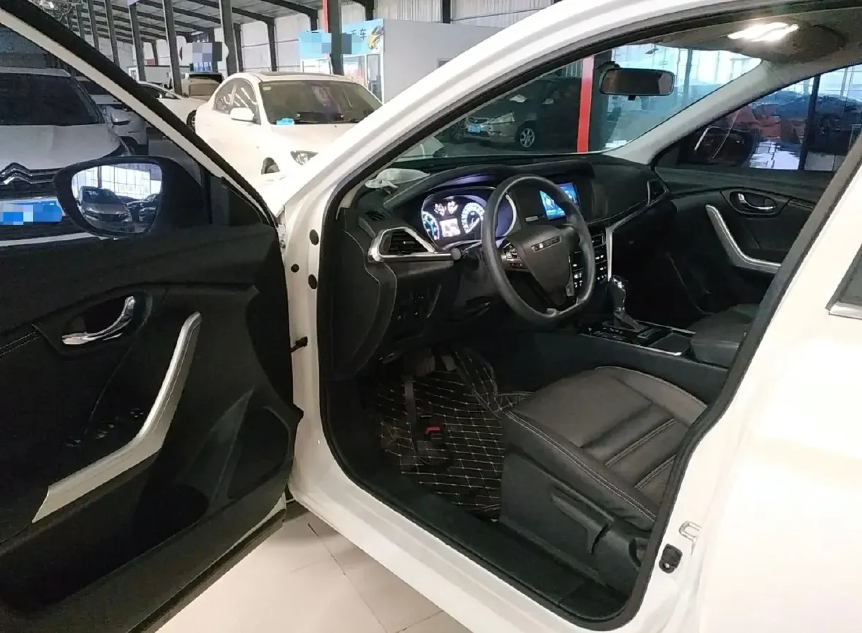 2020 Venucia T90 2.0L 150HP L4 CVT,autocango,china used car exporter,china ev exporter,chinese used car exporter,chinese used ev exporter