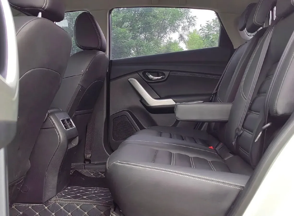 2020 Venucia T90 2.0L 150HP L4 CVT,autocango,china used car exporter,china ev exporter,chinese used car exporter,chinese used ev exporter