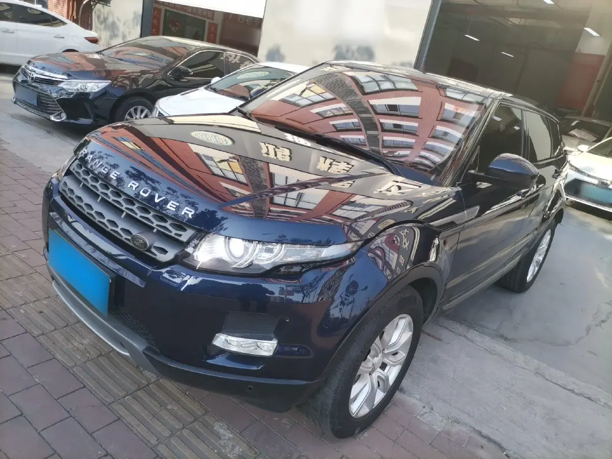 2014 Land Rover Range Rover Evoque 2.0T 241HP L4 9AT