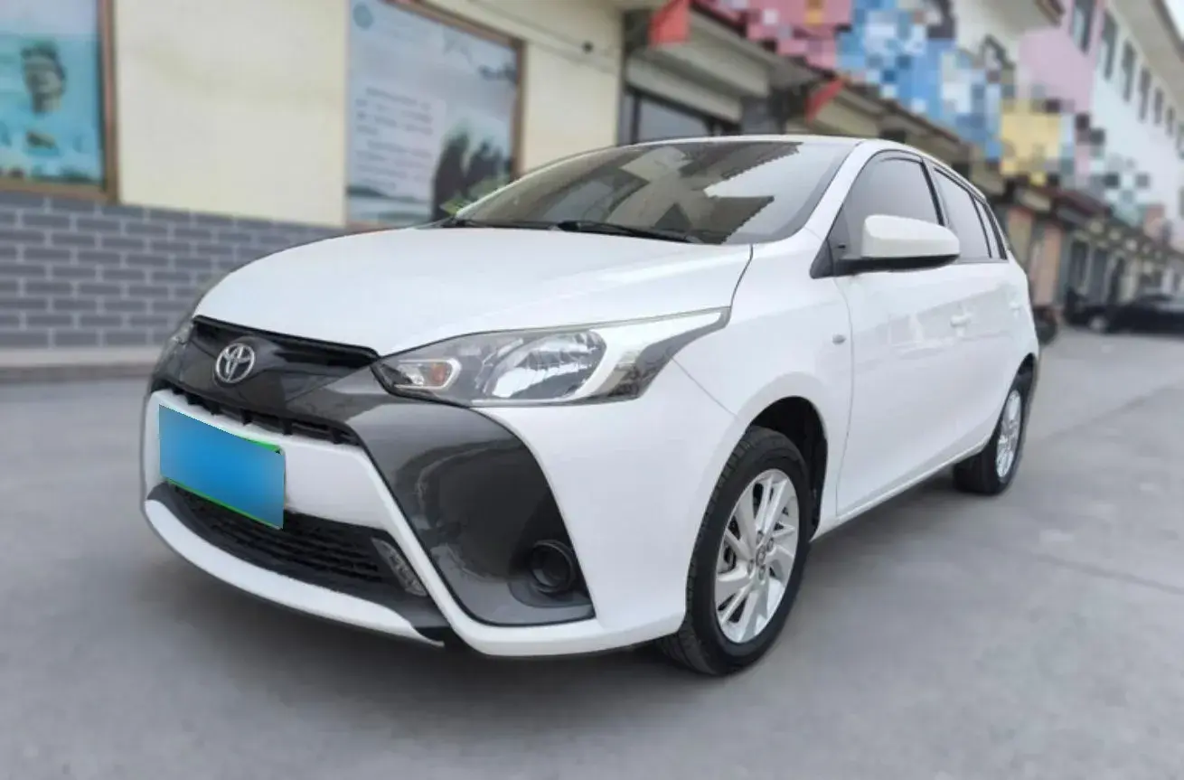 2019 Toyota Yaris L 1.5L 110HP L4 CVT