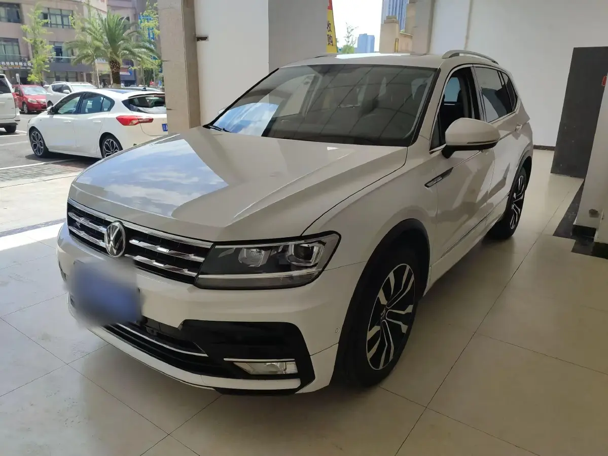2021 Volkswagen Tiguan L 2.0T 186HP L4 7DCT