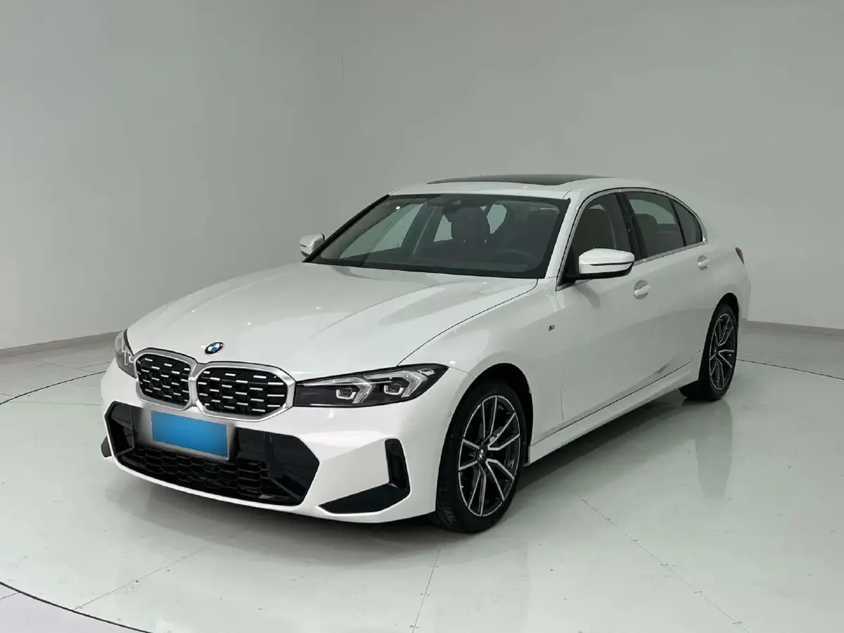 2024 BMW 3 Series 2.0T 184HP L4 8AT