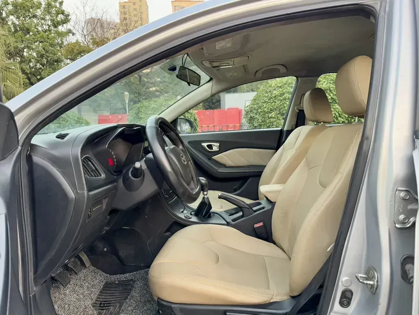 2014 GAC Trumpchi GA3S 1.6L 122HP L4 5MT,autocango,china used car exporter,china ev exporter,chinese used car exporter,chinese used ev exporter