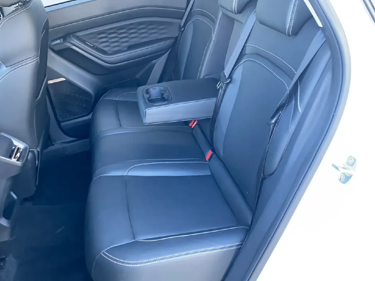 2023 WuLing XingYun 2.0L 136HP L4 1DHT Hybrid 1.8KWH,autocango,china used car exporter,china ev exporter,chinese used car exporter,chinese used ev exporter