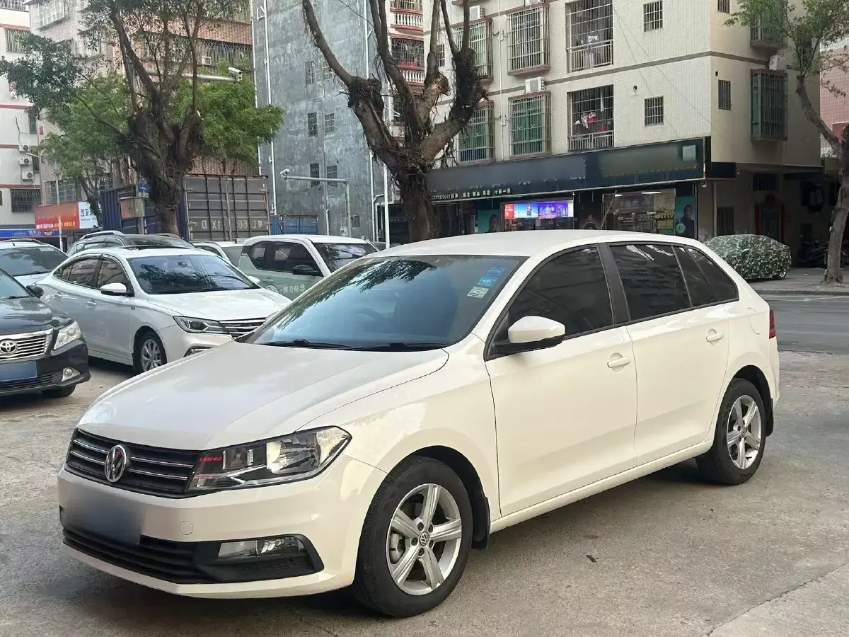 2015 Volkswagen Santana 1.6L 110HP L4 6AT