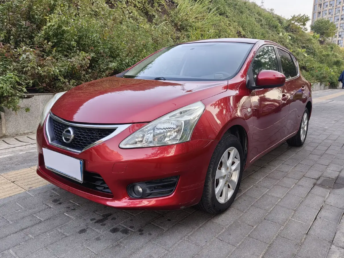 2011 Nissan Tiida 1.6L 126HP L4 CVT