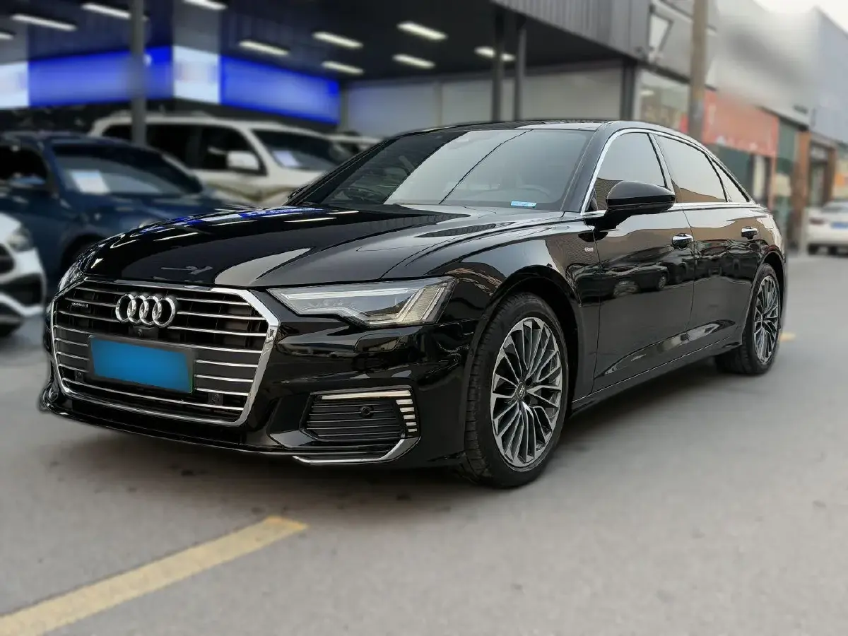 2020 Audi A6L 2.0T 252HP L4 7DCT PHEV 14.1KWH