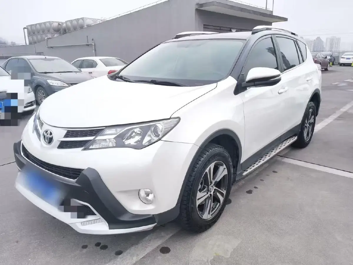 2015 Toyota RAV4 2.0L 147HP L4 CVT