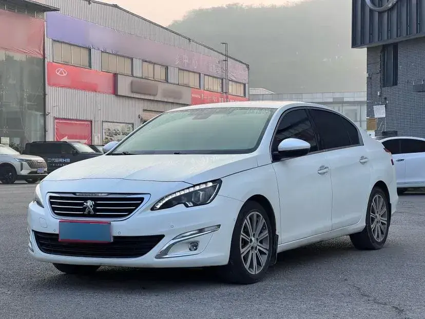 2014 Peugeot 408 1.6T 167HP L4 6AT