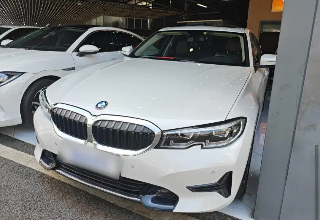 2021 BMW 3 Series 2.0T 156HP L4 8AT