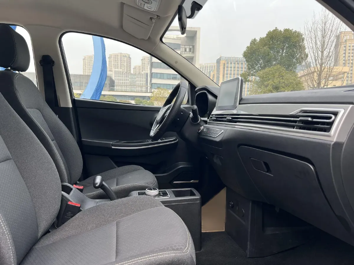 2022 DaYun YueHu BEV 30.66KWH,autocango,china used car exporter,china ev exporter,chinese used car exporter,chinese used ev exporter