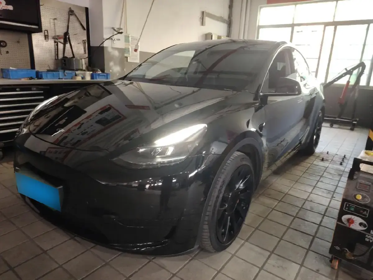 2022 Tesla Model Y BEV 60KWH