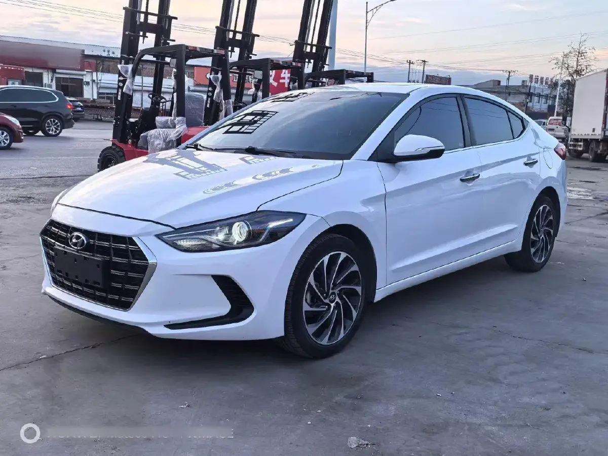 2020 Hyundai Elantra 1.5L 115HP L4 CVT
